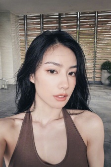 《借种生子》电影免费观看